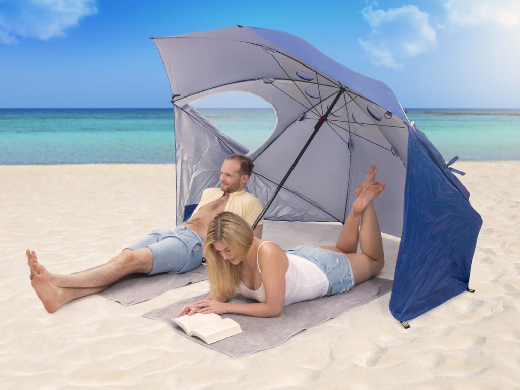 strandparasol med vindbeskyttelse